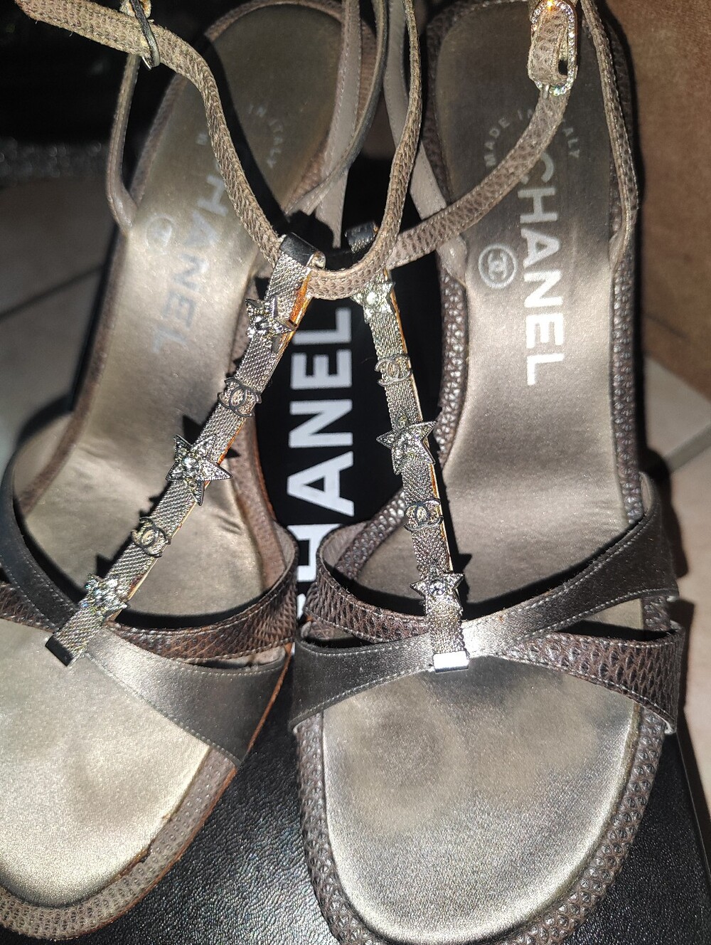CHANEL satin rhinestone heels/sandals - Picture 4 of 11